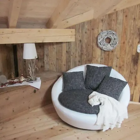 Felsenhuette Modern Retreat * Grän